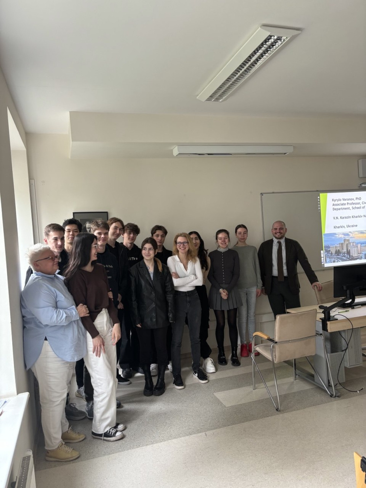 Старшим викладачем кафедри цивільно-правових дисциплін Вороновим К.М. прийнято участь в програмі академічної мобільності в Університеті Миколаса Ромеріса (Литва) в рамках програми Erasmus + KA 171 з 06.05.2024 по 10.04.2024